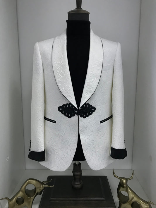 Elegance Unveiled: Explore Tuxedos at Brucefashion